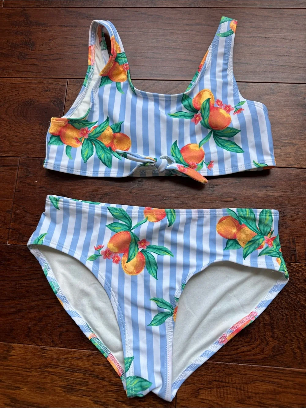 Old Navy set of 3 CUTE bikinis!
